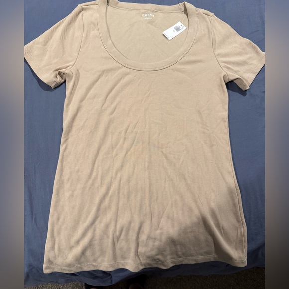 Classic Beige Women's Top - Old Navy - Picture 1 of 4